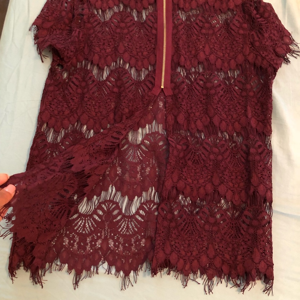 Lace top - Picture 2 of 3